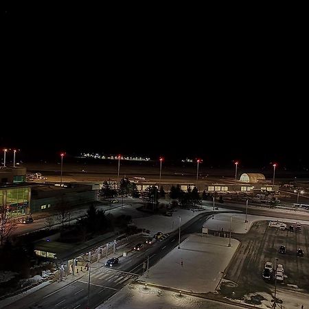 Alt Hotel Halifax Airport Enfield Bagian luar foto