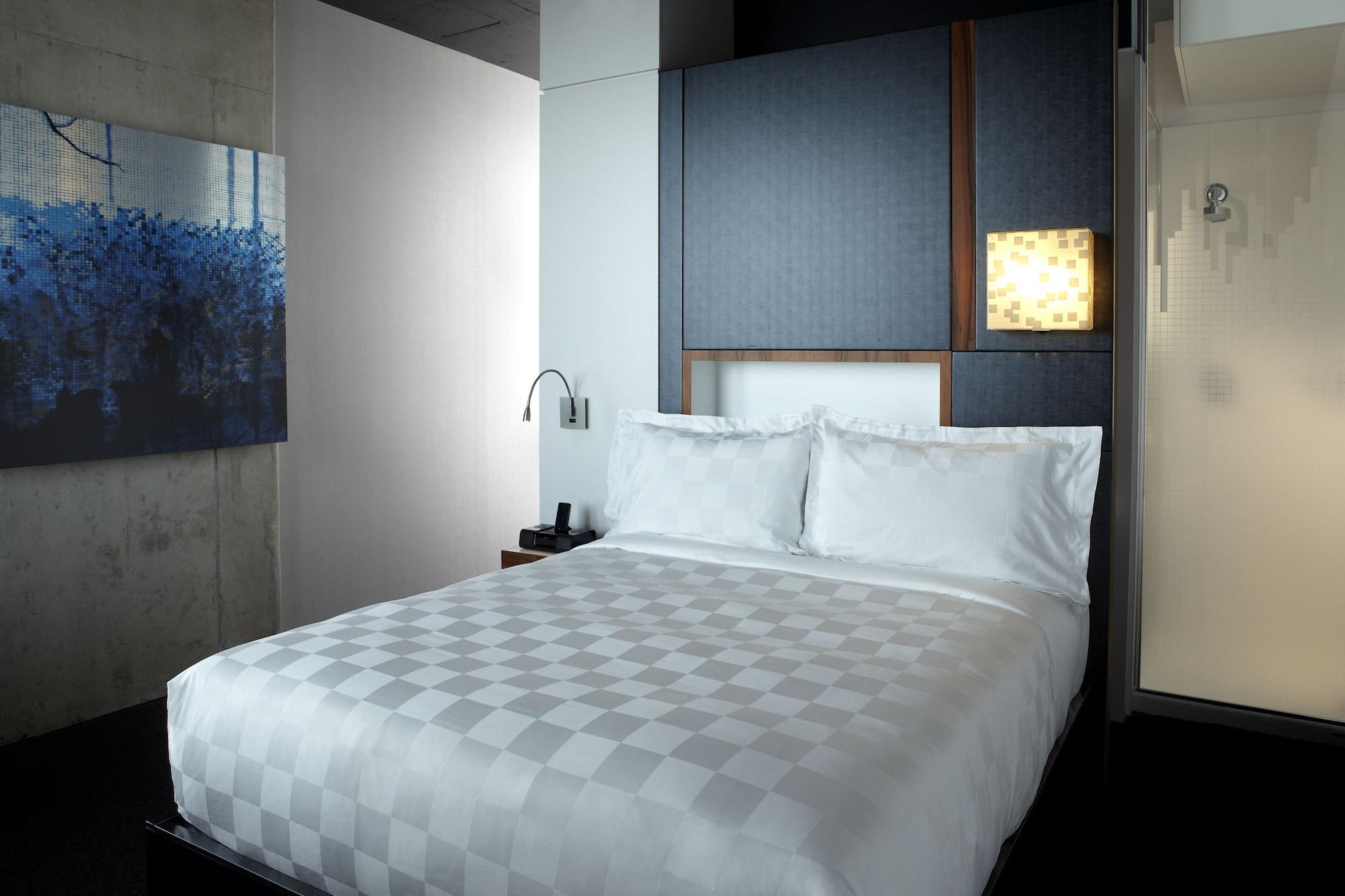 Alt Hotel Halifax Airport Enfield Bagian luar foto