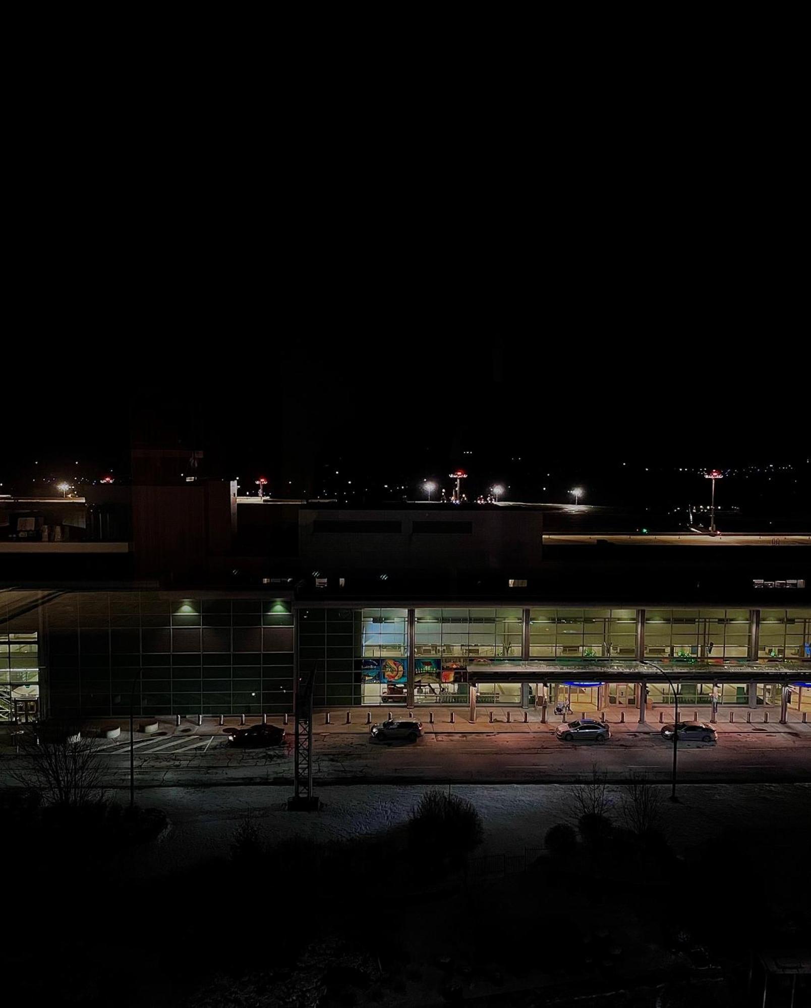 Alt Hotel Halifax Airport Enfield Bagian luar foto