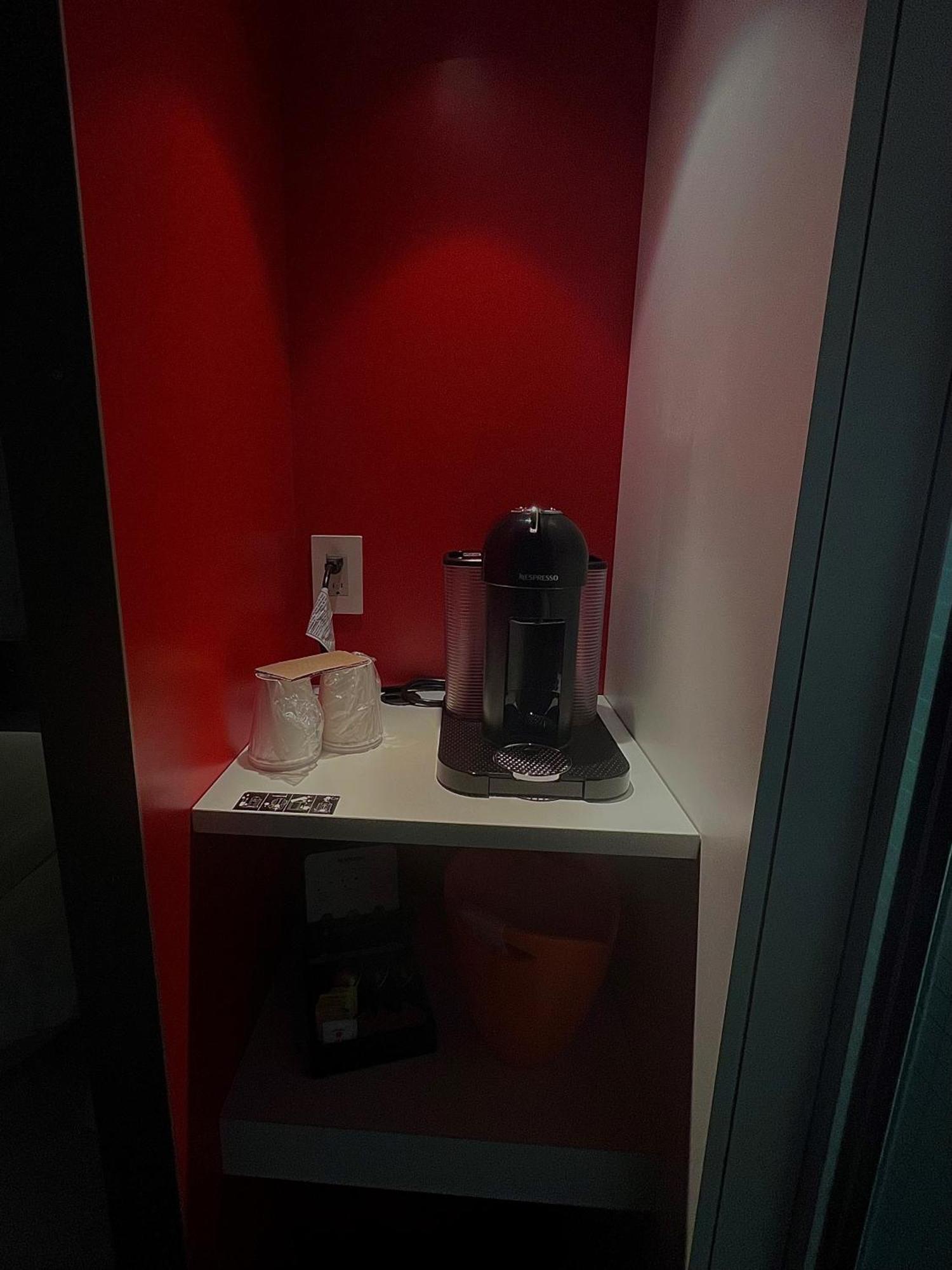 Alt Hotel Halifax Airport Enfield Bagian luar foto